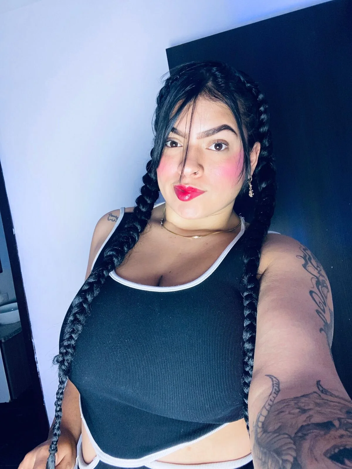 XXX Porn Photo of Nude Ambar85 90