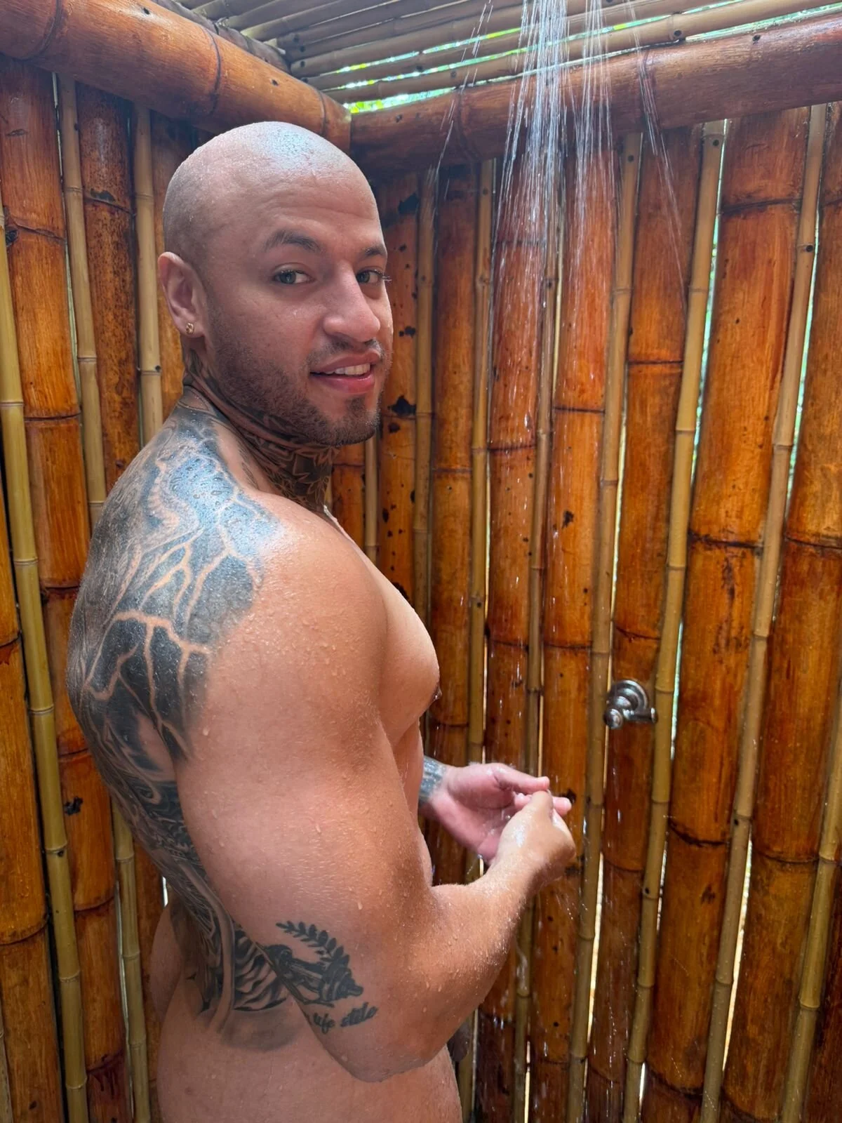 XXX Porn Photo of Nude dereckgreen 35