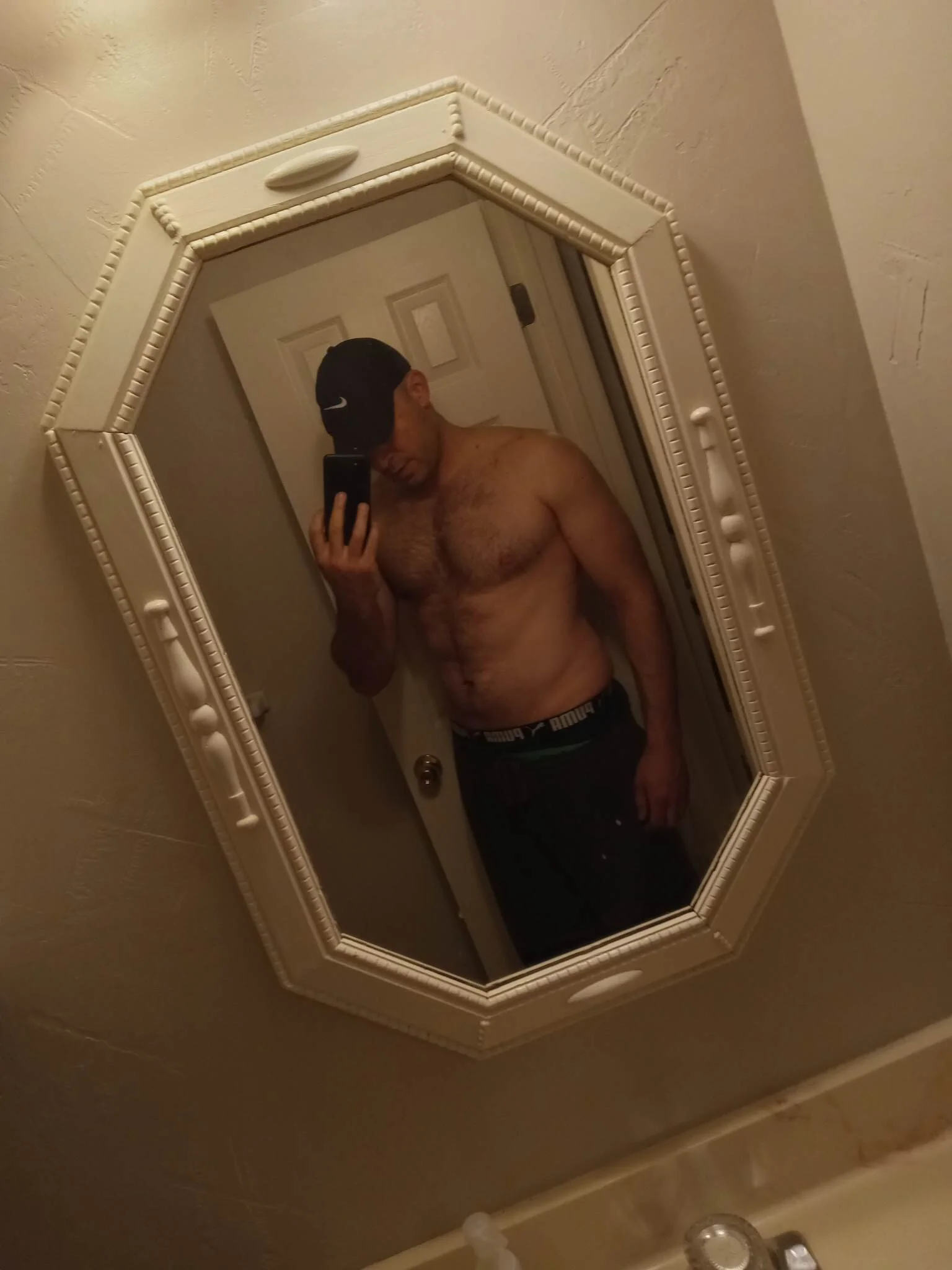 XXX Porn Photo of Nude Brucejuce6669 5