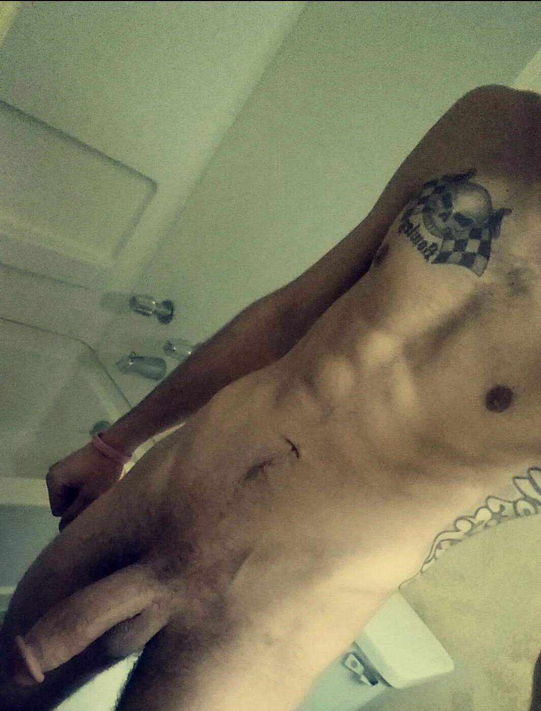 XXX Porn Photo of Nude QueenM3 21