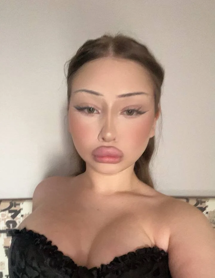 XXX Porn Photo of Nude Milkyvoyer 2