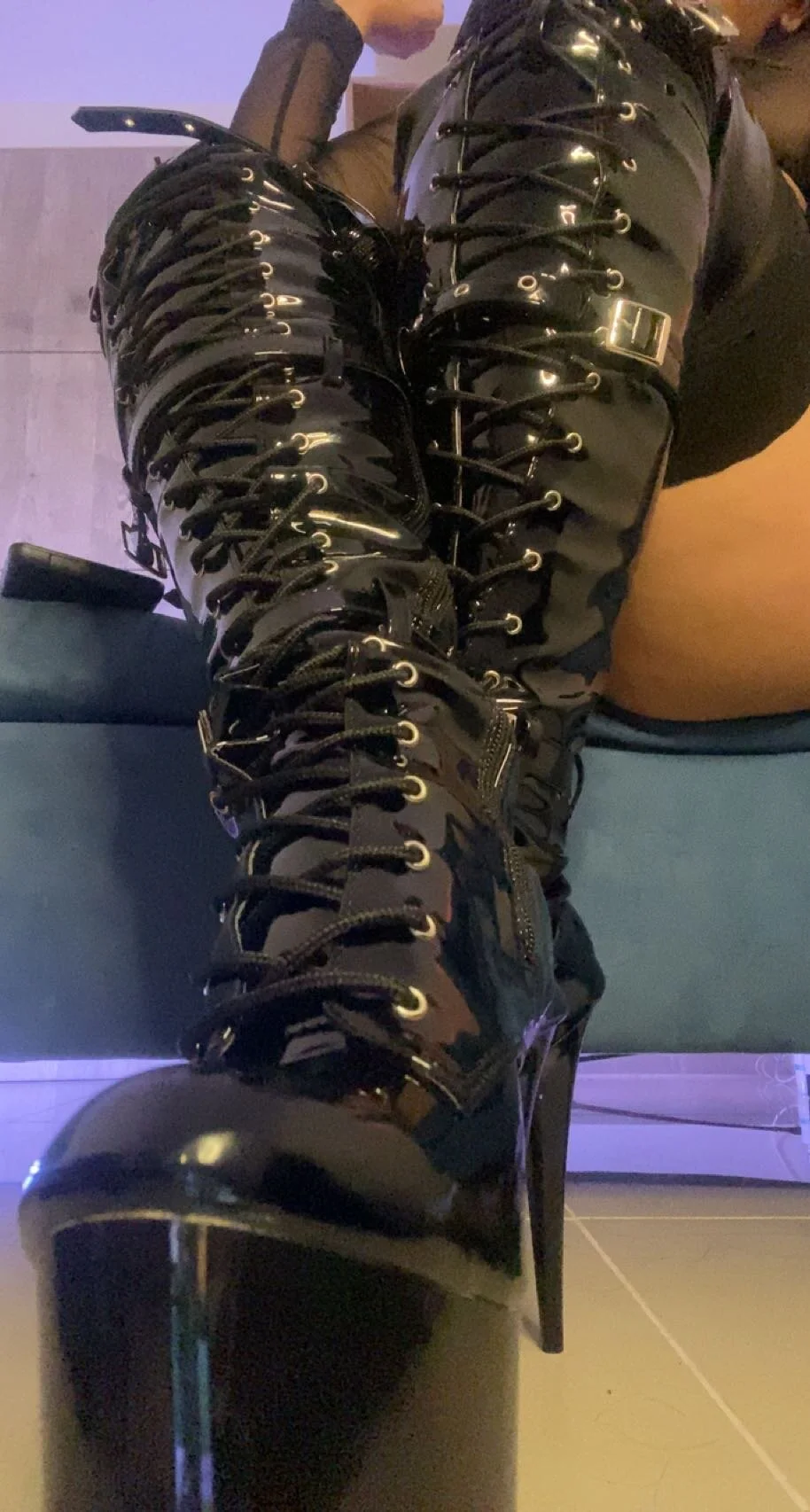 XXX Porn Photo of Nude MistressMeg4n 4