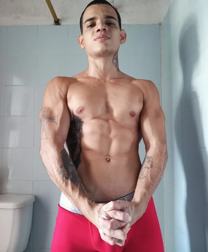 XXX Porn Photo of Nude Andrey_1997 10