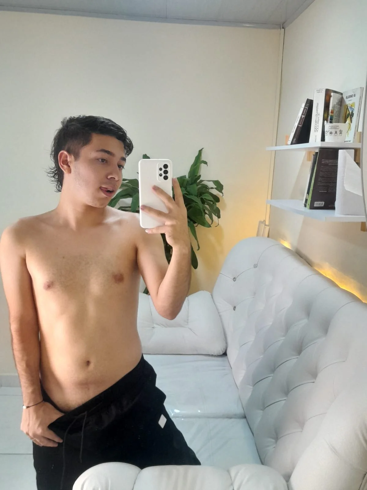 XXX Porn Photo of Nude Julian_Smith21 5