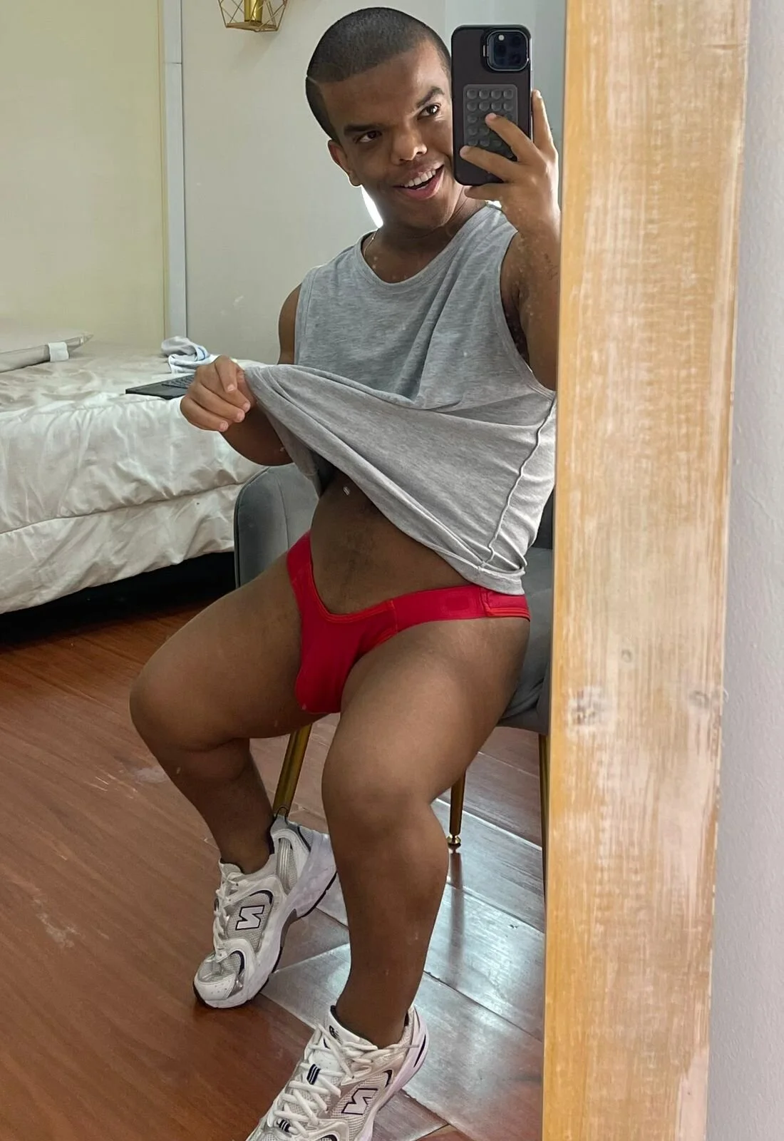 XXX Porn Photo of Nude CHARLIE_WALKERR 5