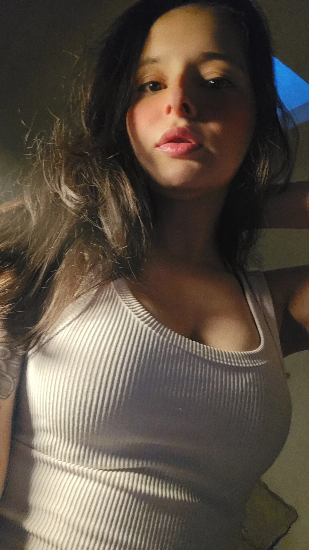 XXX Porn Photo of Nude RoxanneRiddle69 5