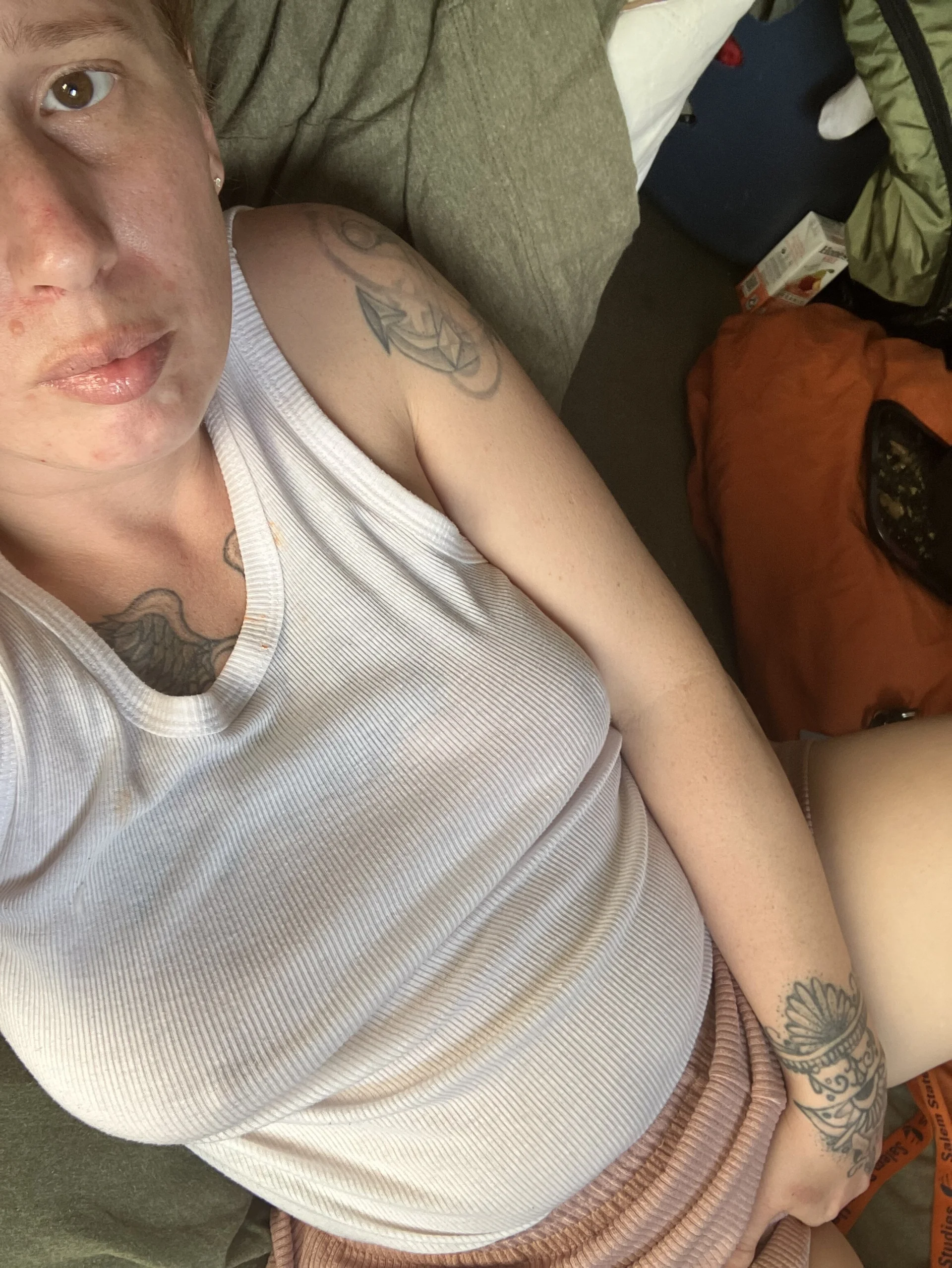 XXX Porn Photo of Nude Redriddinghood8 3