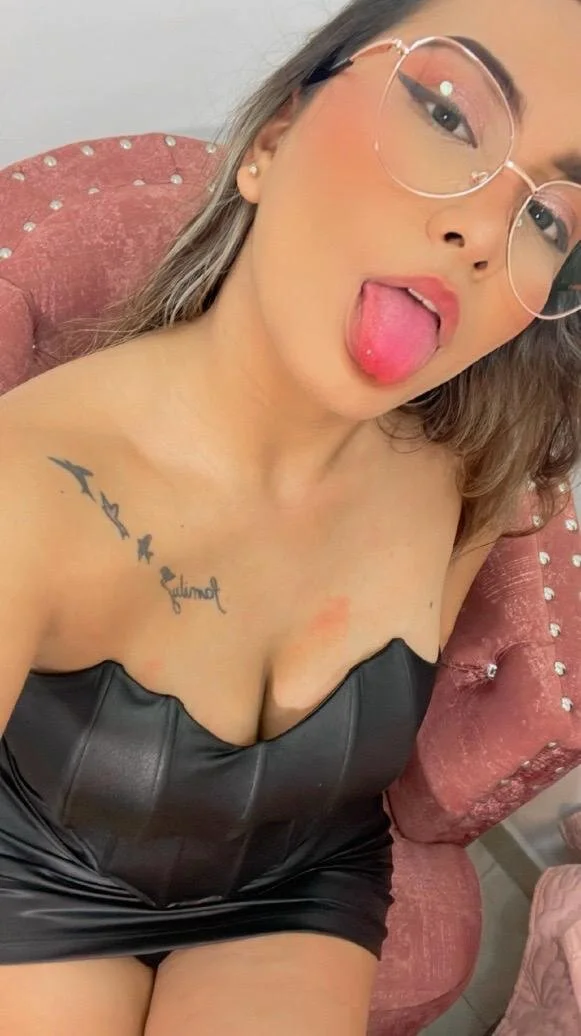 XXX Porn Photo of Nude MiaLaurents 4