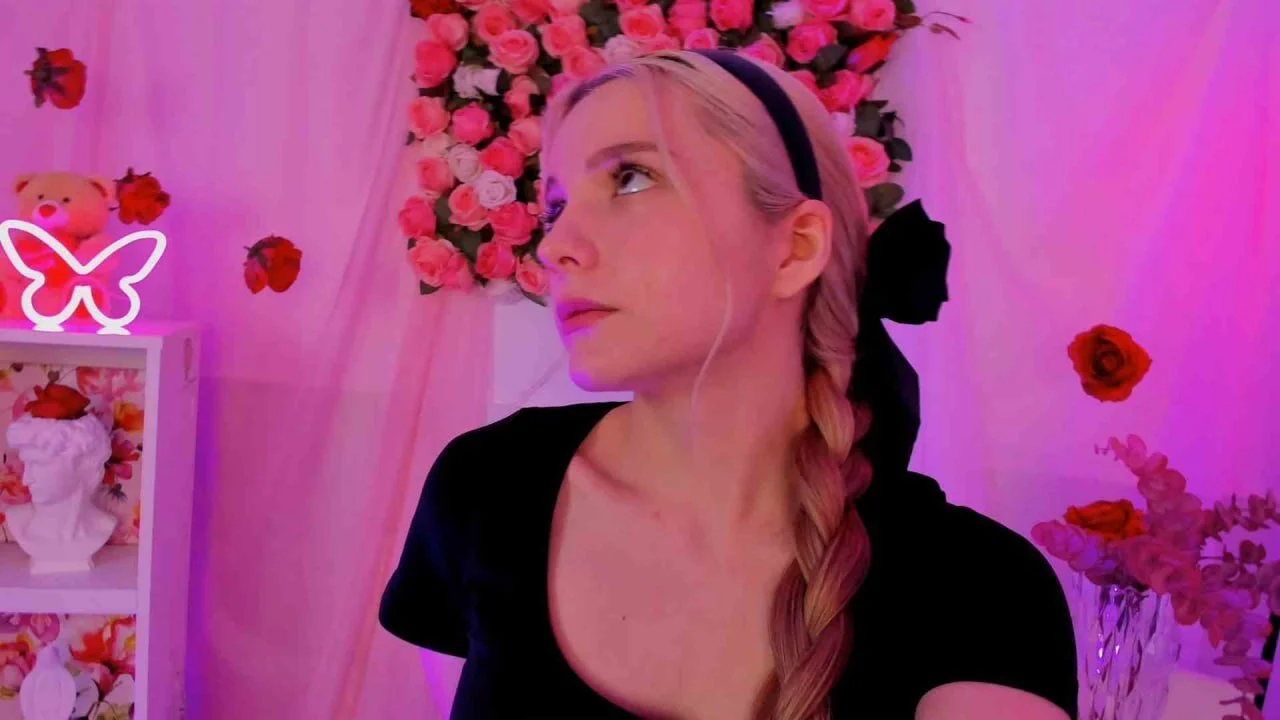 XXX Porn Photo of Nude AuroraWrenfield 4