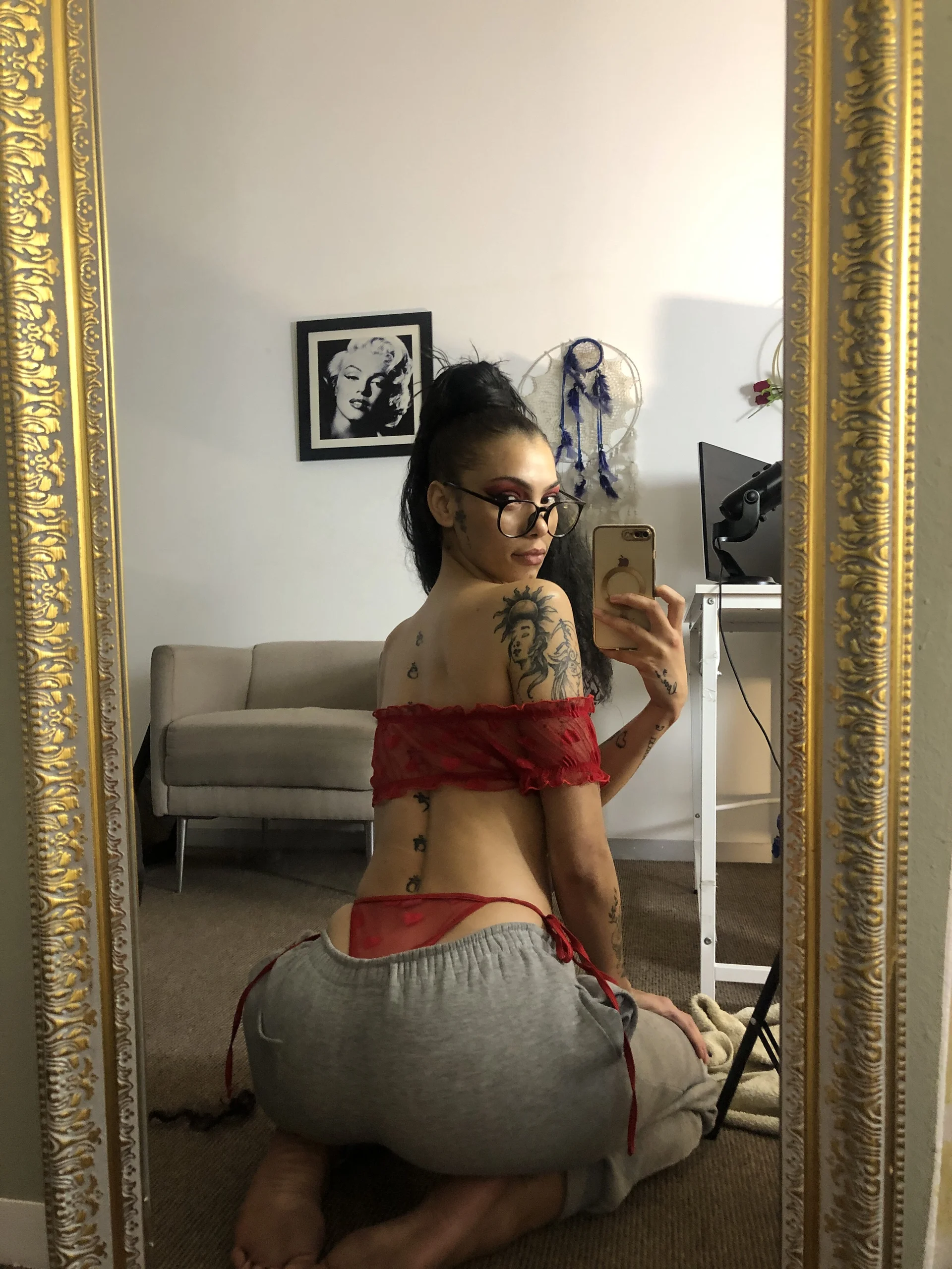 XXX Porn Photo of Nude Allegedly_Yours 4
