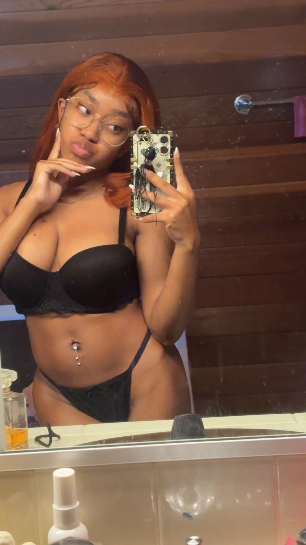 XXX Porn Photo of Nude lifeoftt_19xx 265
