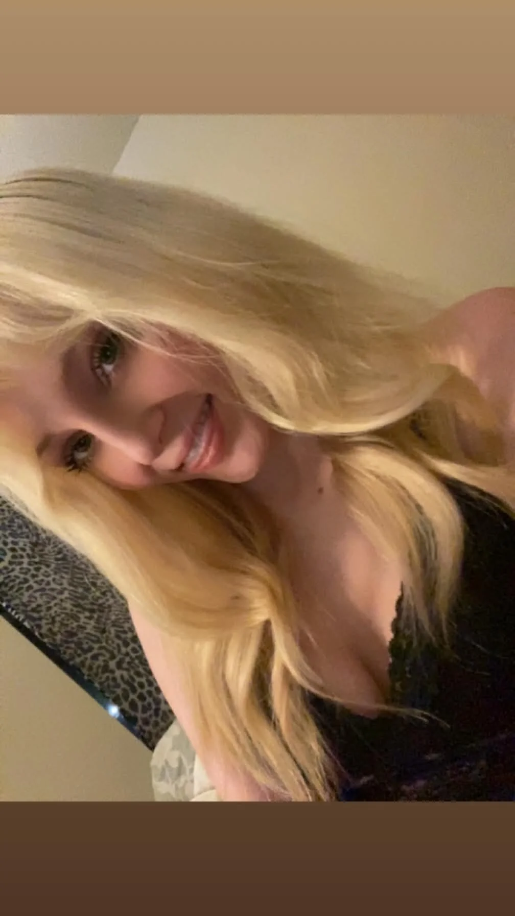 XXX Porn Photo of Nude livlaughlovelif3 1