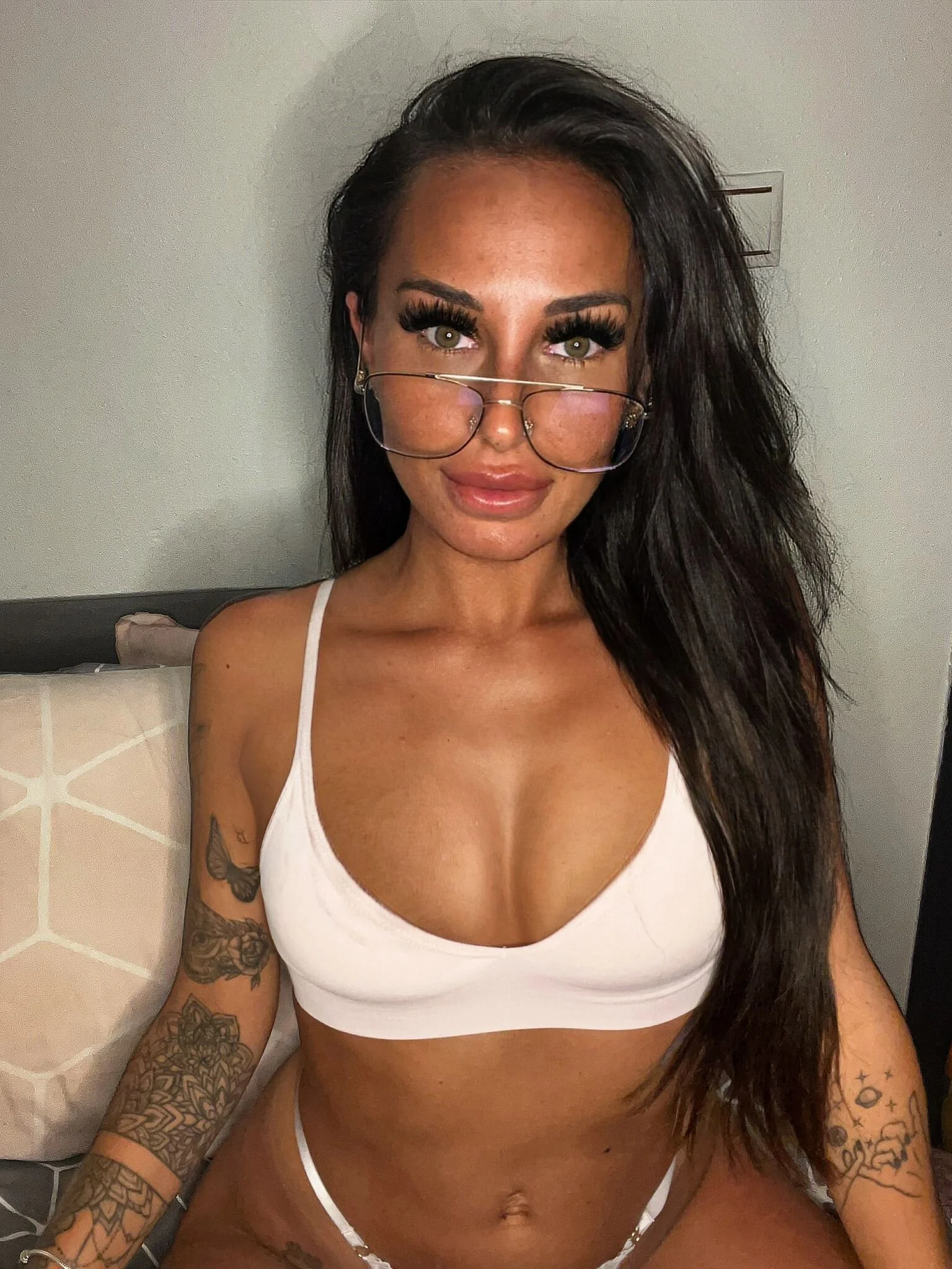 XXX Porn Photo of Nude Rosieredxox 37