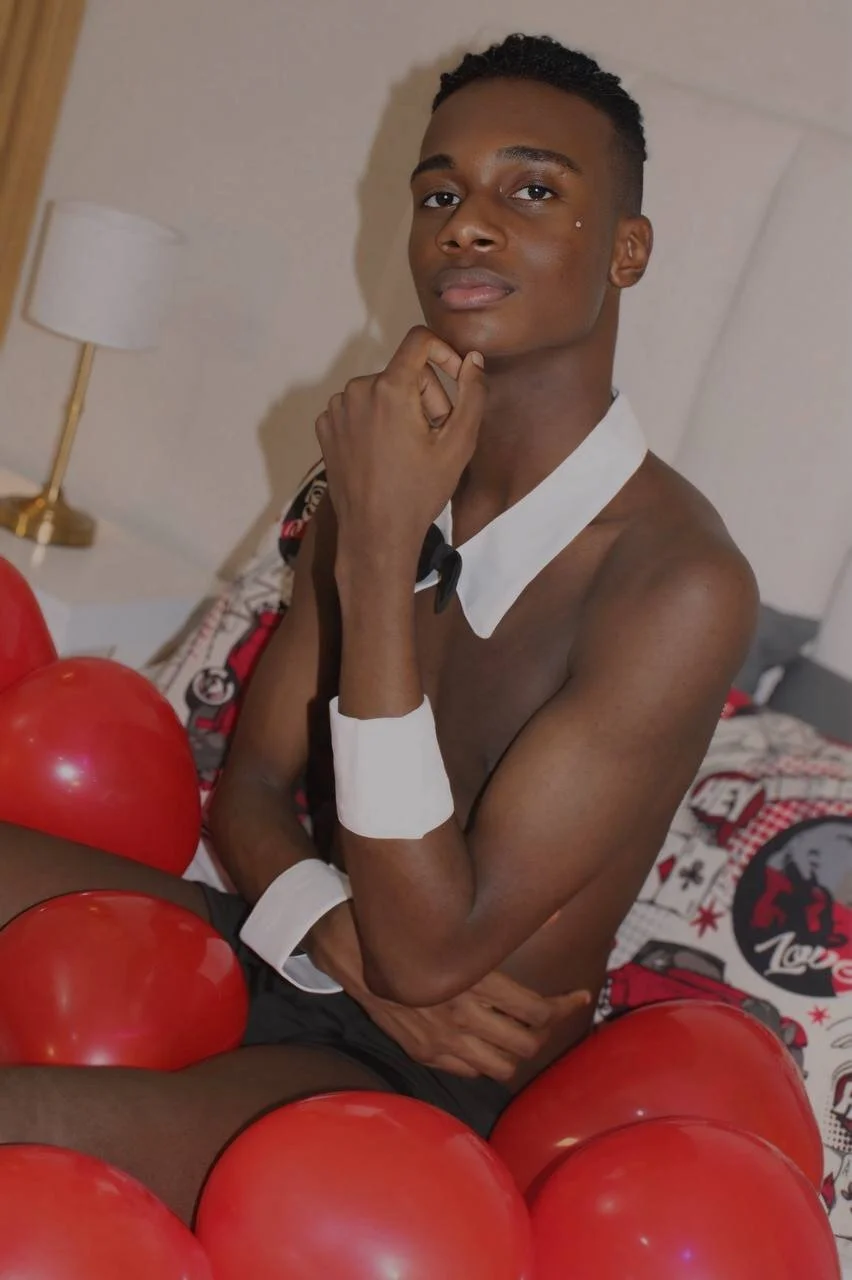 XXX Porn Photo of Nude noah_johes 15