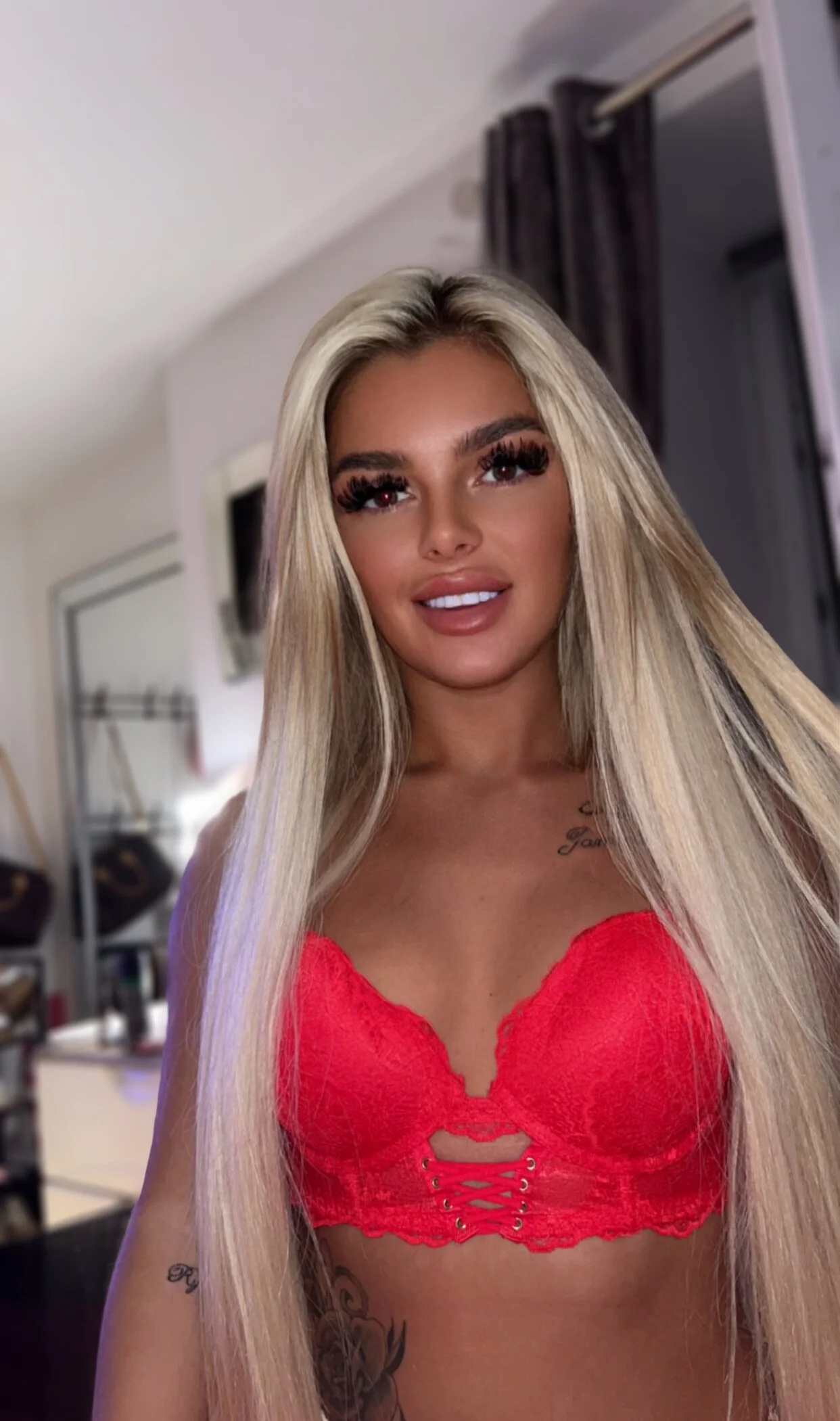 XXX Porn Photo of Nude Irish_BarbieMilfx 47