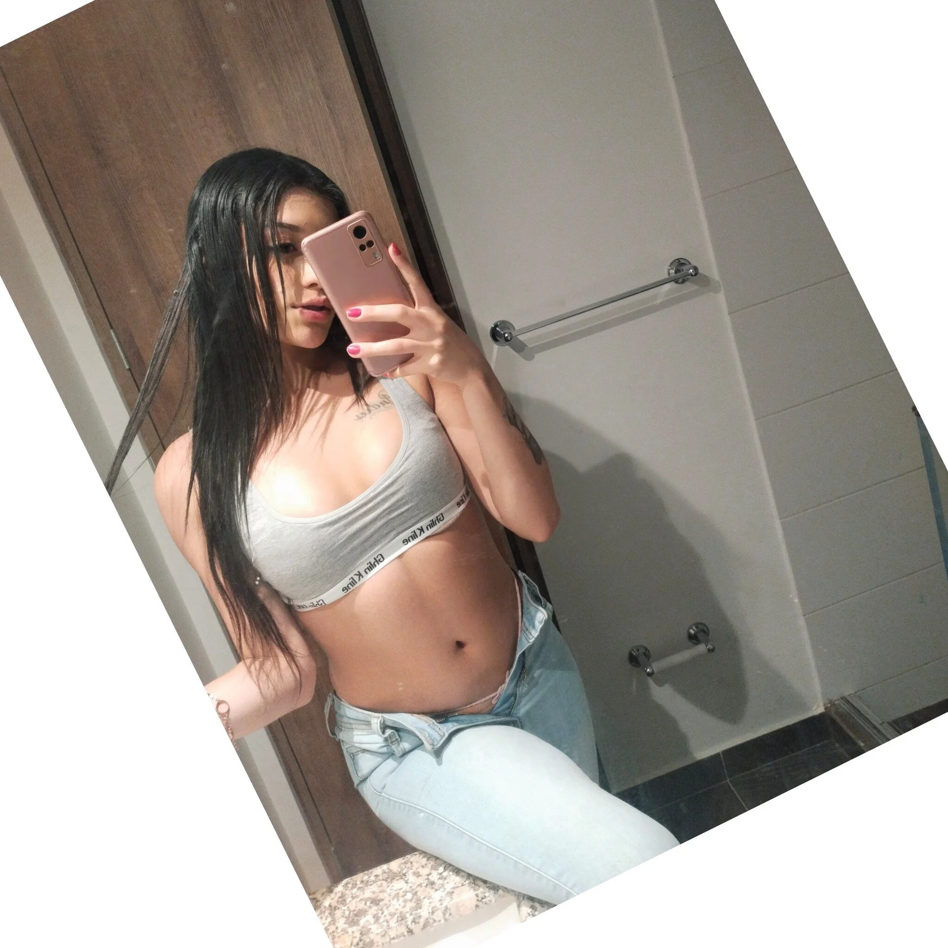 XXX Porn Photo of Nude Emmily_19 9