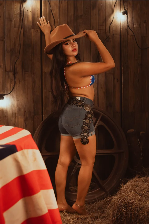 XXX Porn Photo of Nude IvyEllis 112