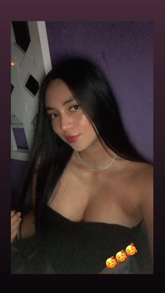XXX Porn Photo of Nude karla_nill 1
