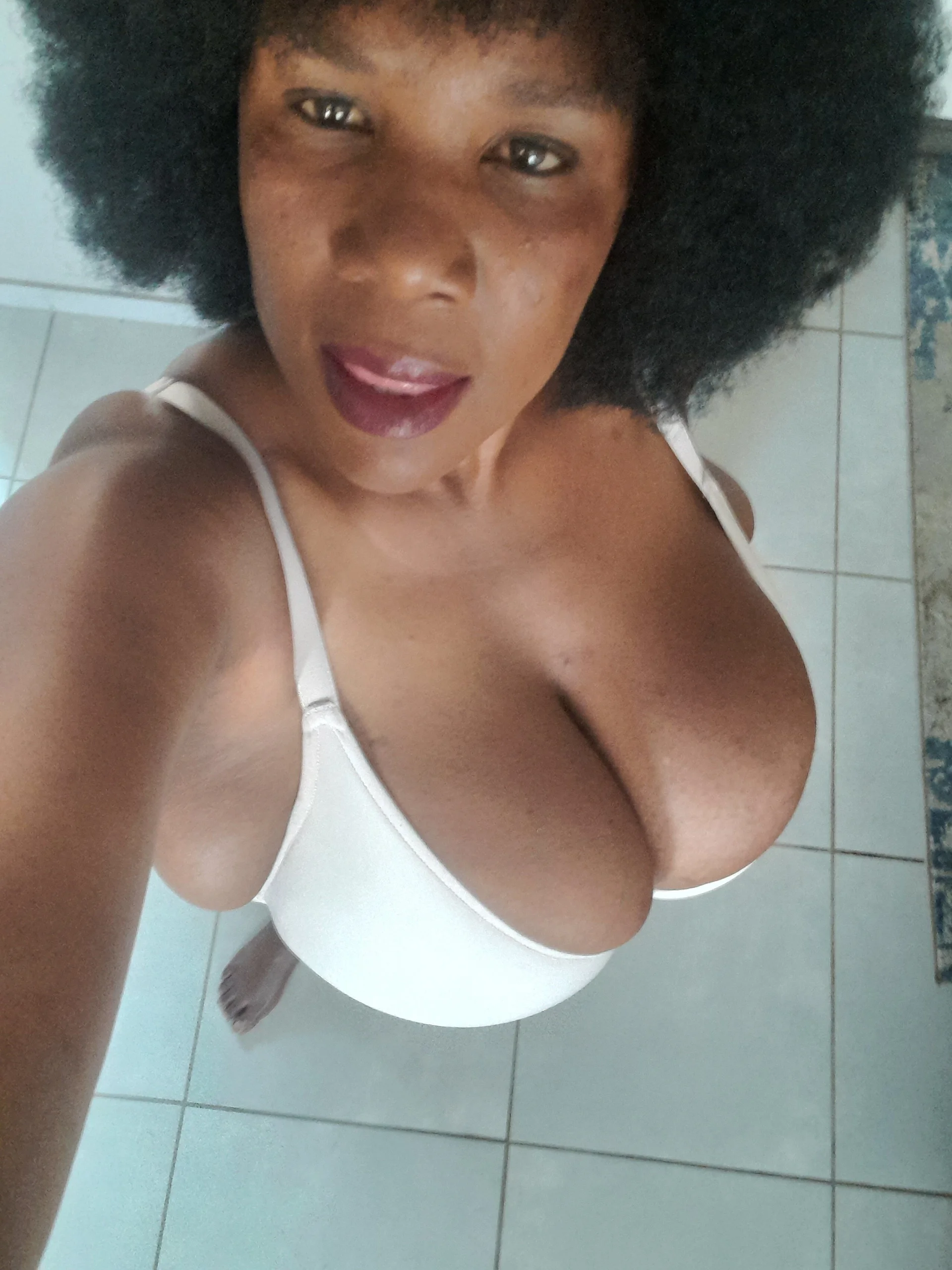 XXX Porn Photo of Nude MissFancyXXL 2
