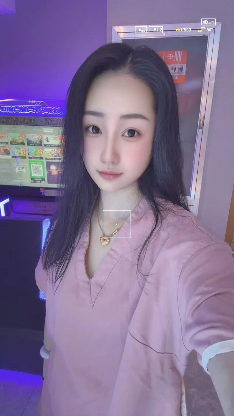 XXX Porn Photo of Nude yezi001 4