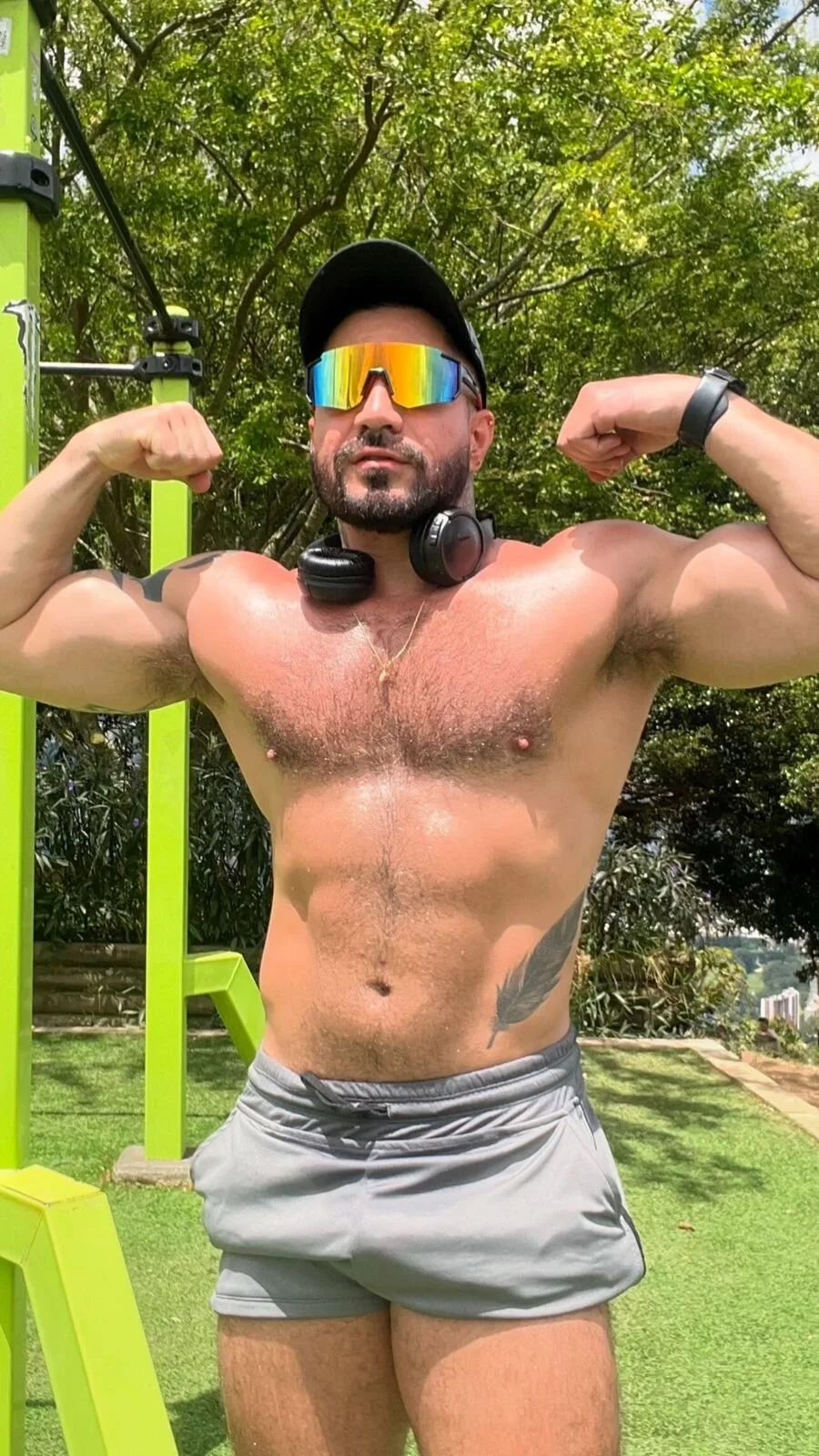 XXX Porn Photo of Nude tizziano_castillo_ 9