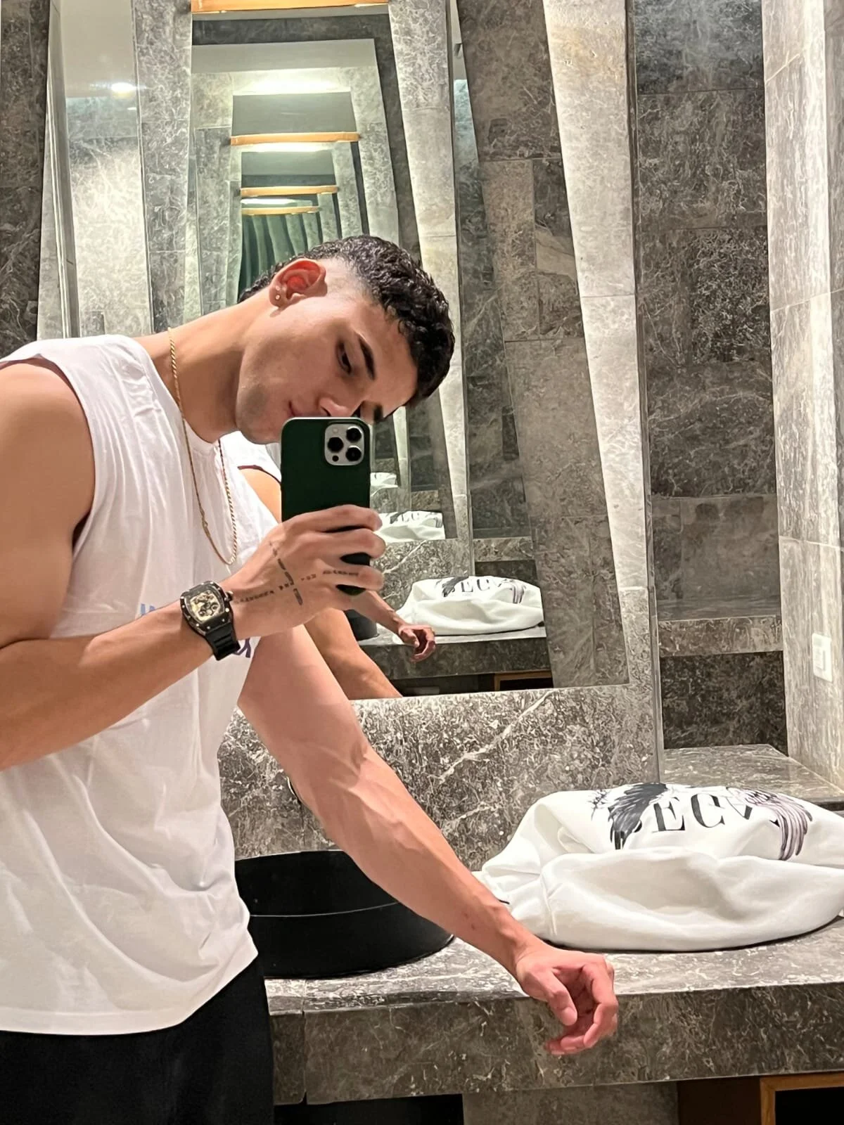 XXX Porn Photo of Nude Santana_maximo 4