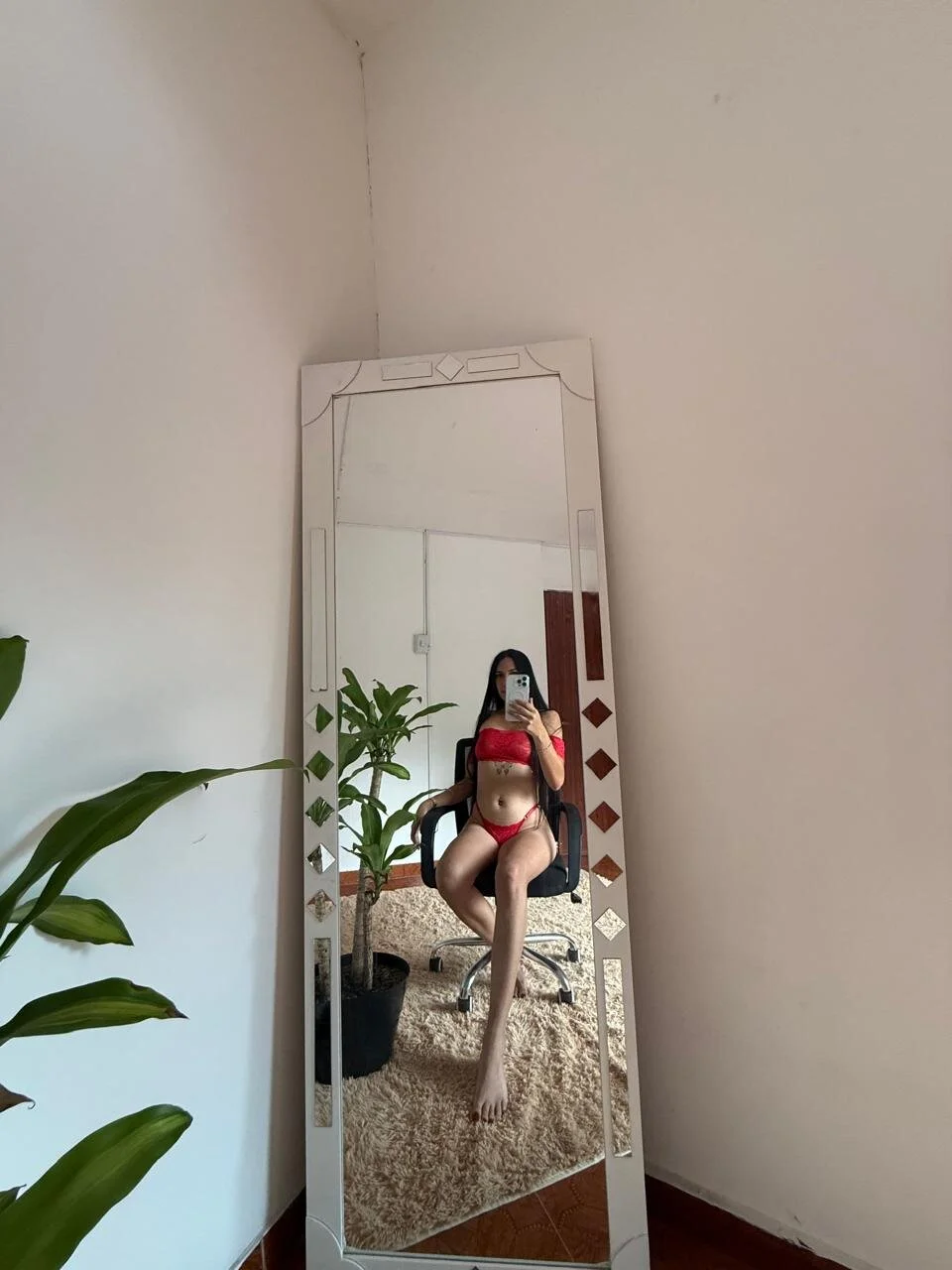 XXX Porn Photo of Nude isa_rousse25 17