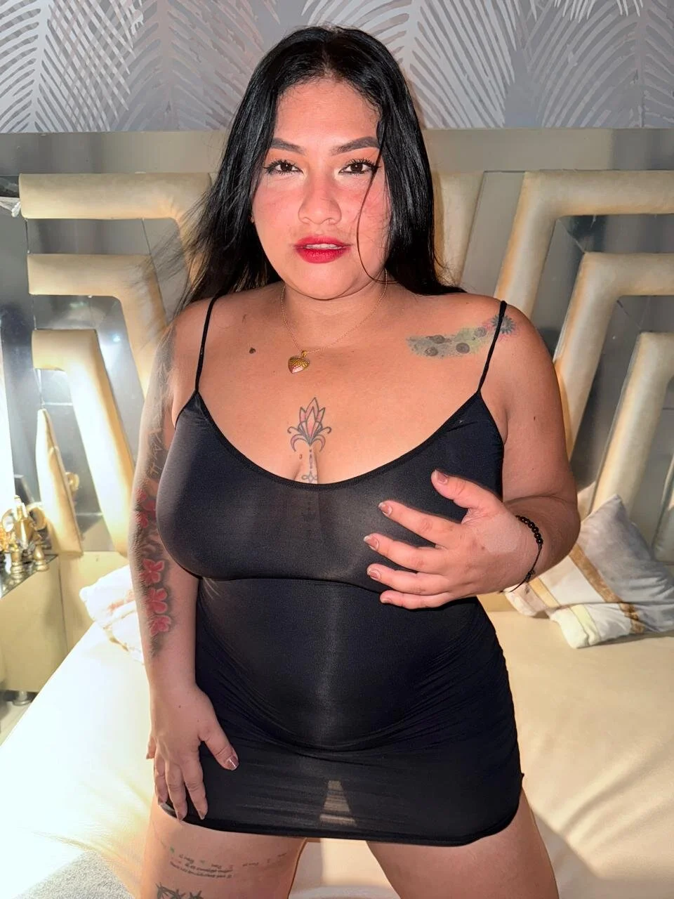 XXX Porn Photo of Nude Roma_Curvy 3