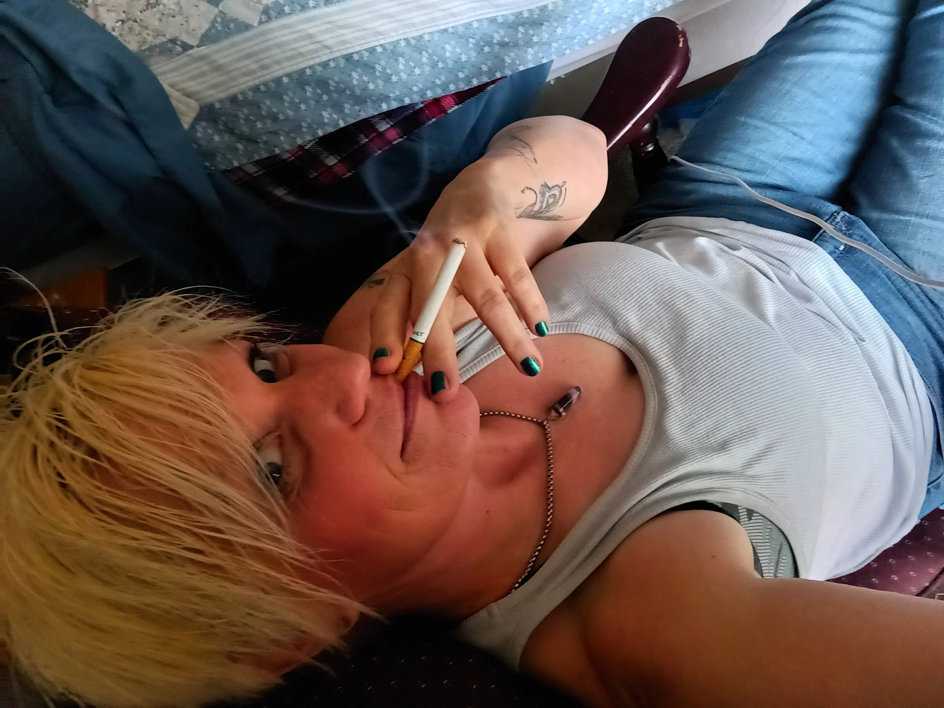 XXX Porn Photo of Nude BedGeek 3