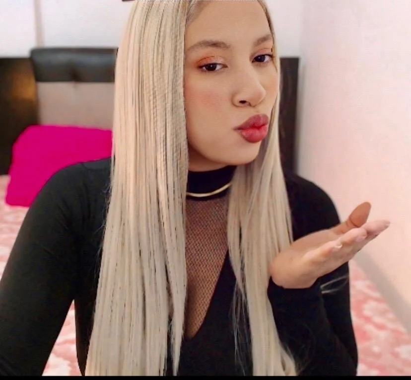 XXX Porn Photo of Nude heelen21 5