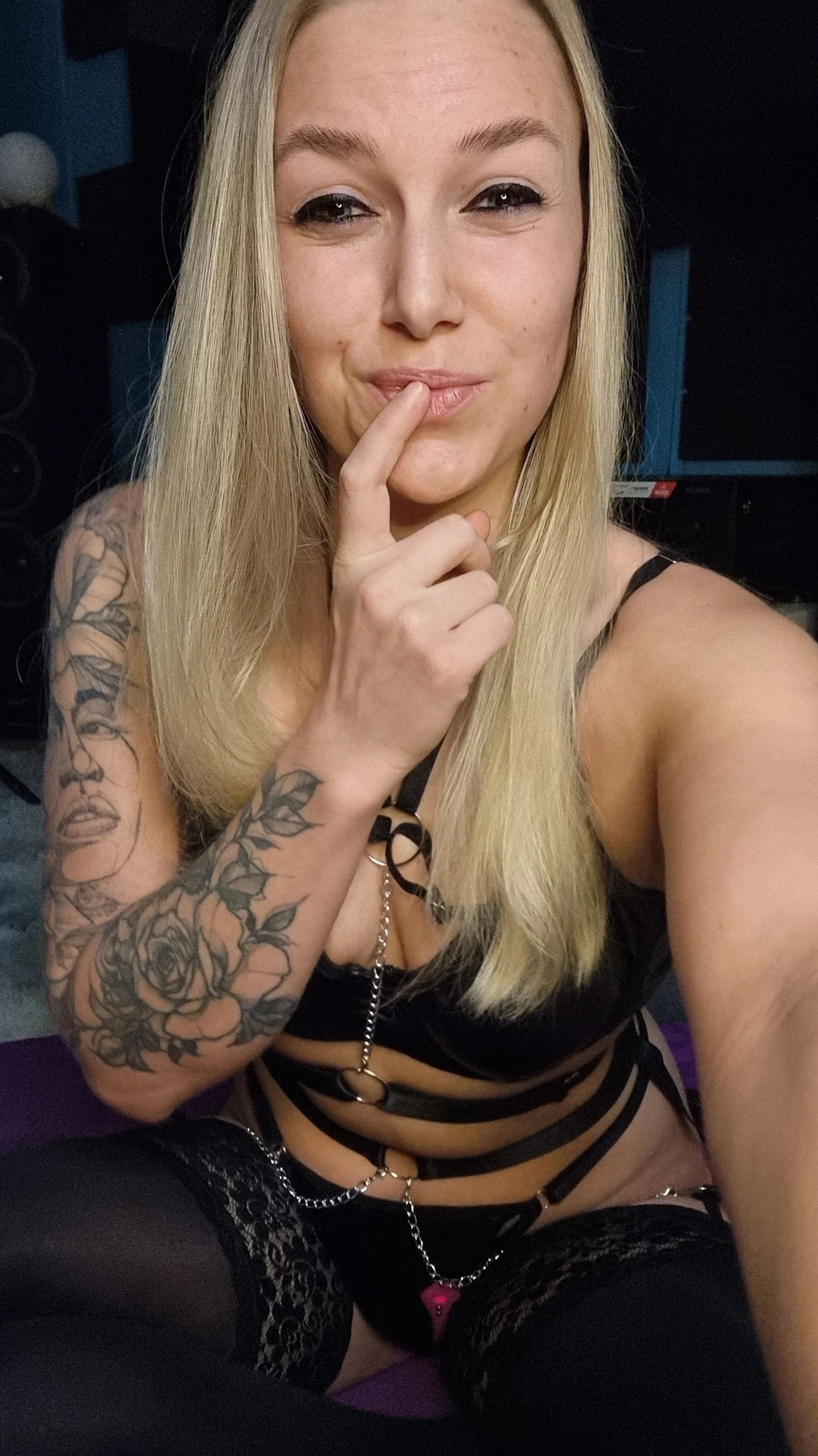 XXX Porn Photo of Nude Sexy-Milla 4