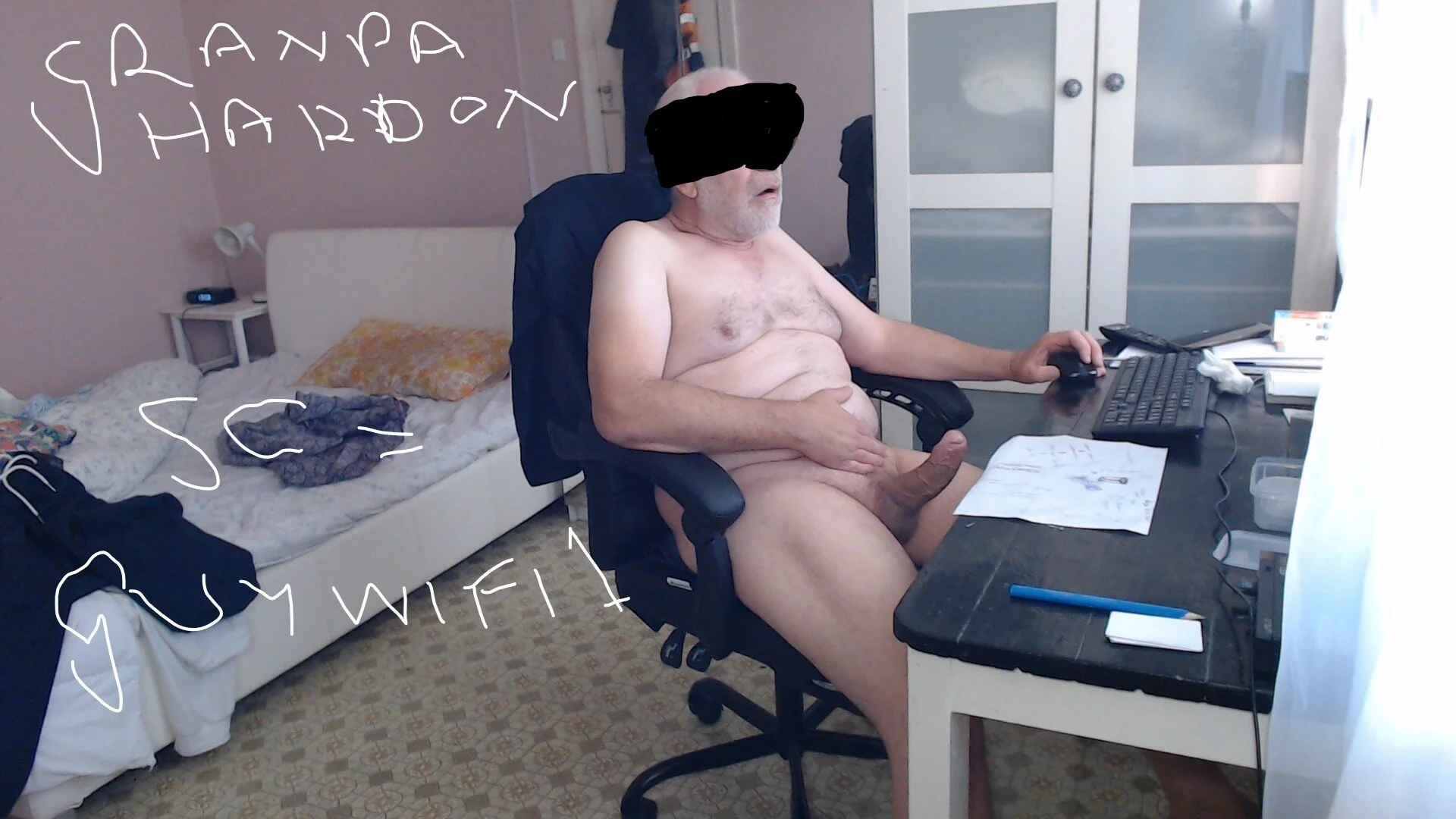 XXX Porn Photo of Nude guywifi 6