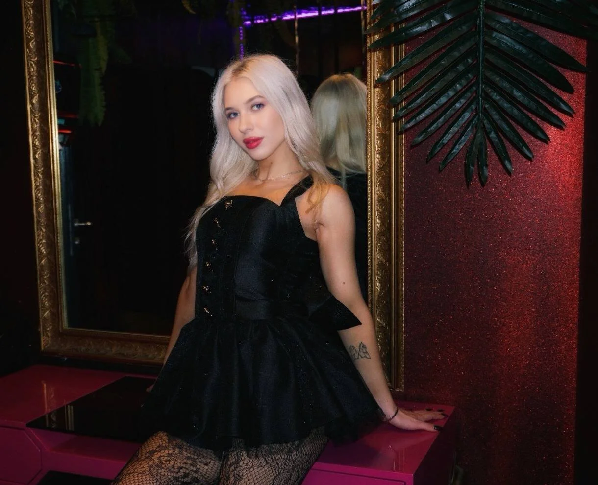 XXX Porn Photo of Nude Yanna_miana 24