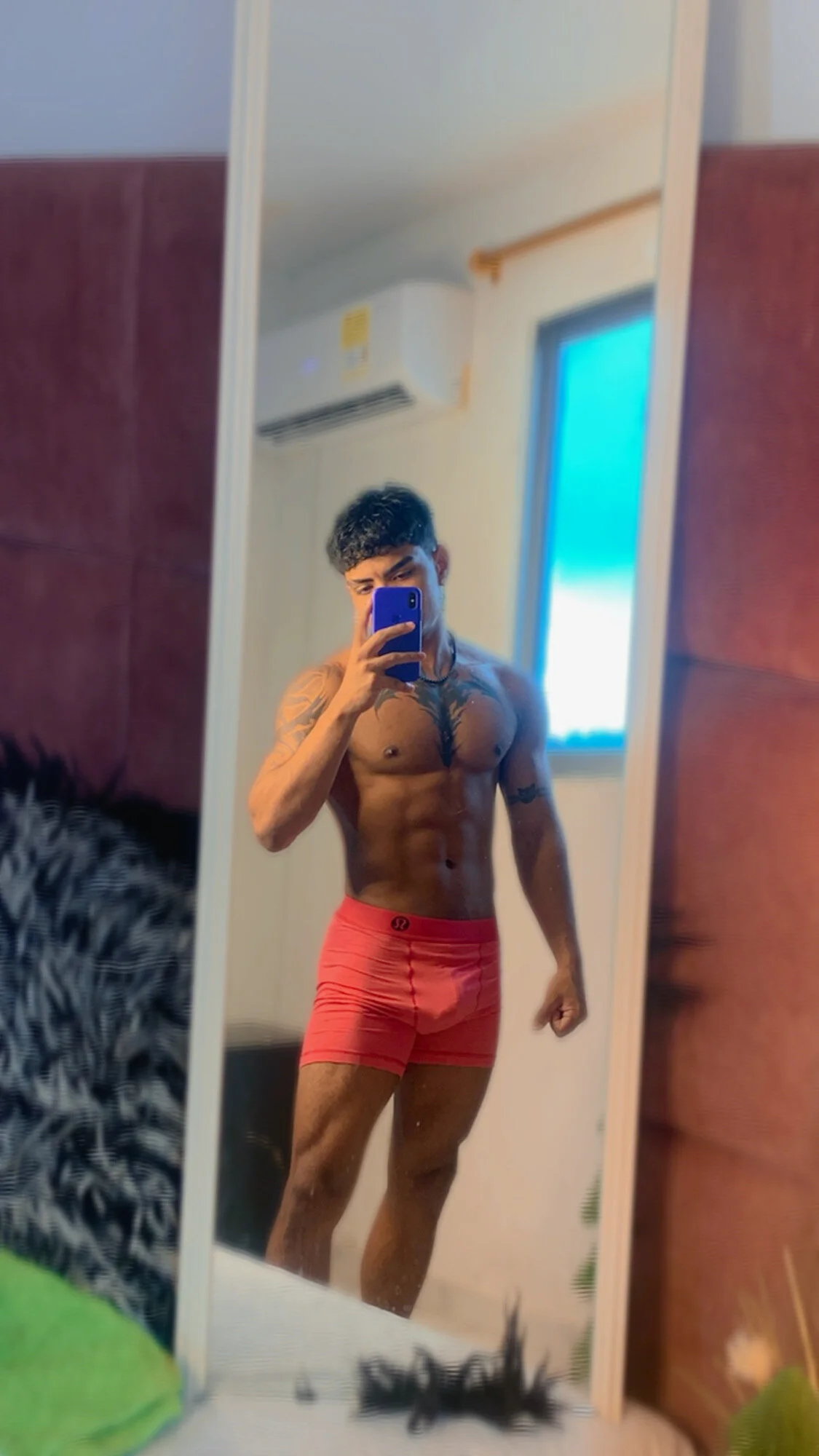 XXX Porn Photo of Nude Young_laroi 25