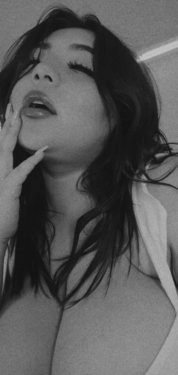 XXX Porn Photo of Nude Rebeca_charme21 4