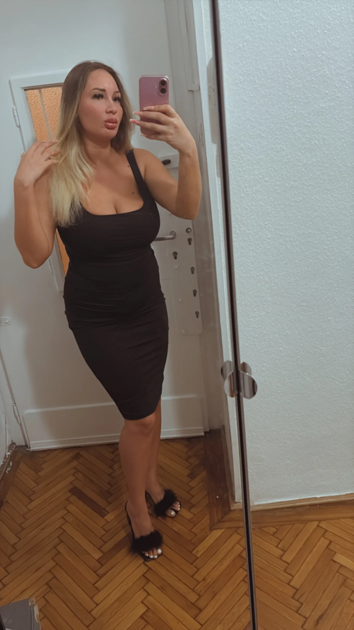 XXX Porn Photo of Nude NellyExtraa 21