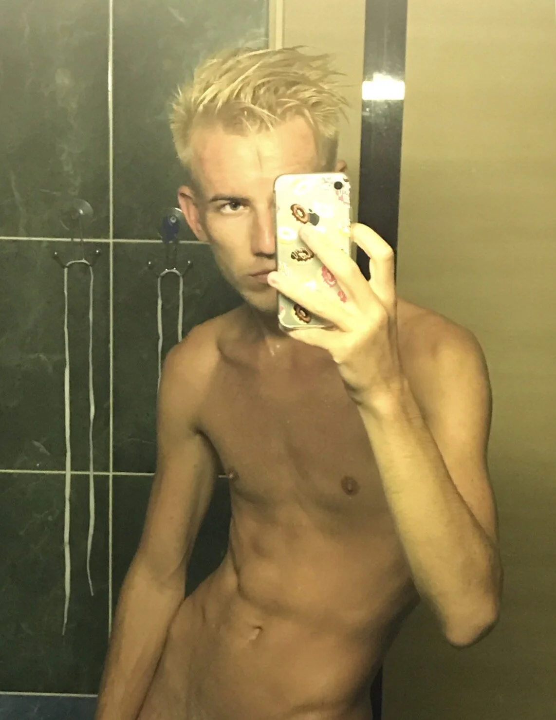 XXX Porn Photo of Nude Vuitton 23