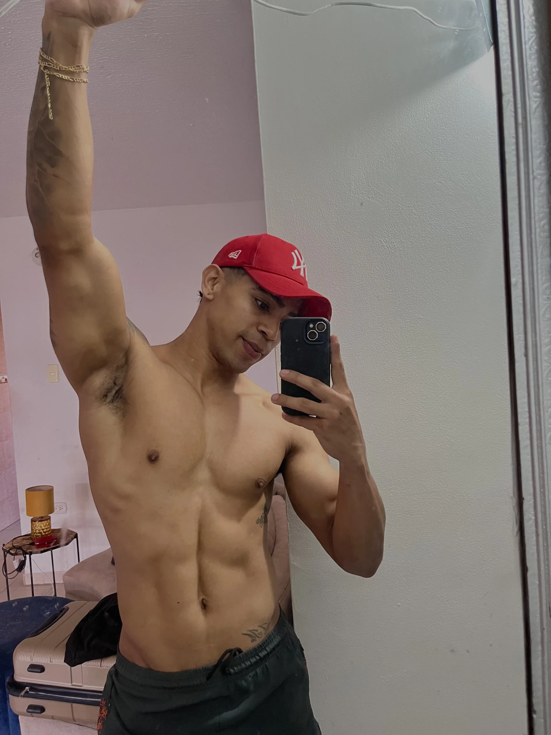XXX Porn Photo of Nude Andrew_wolf7 11