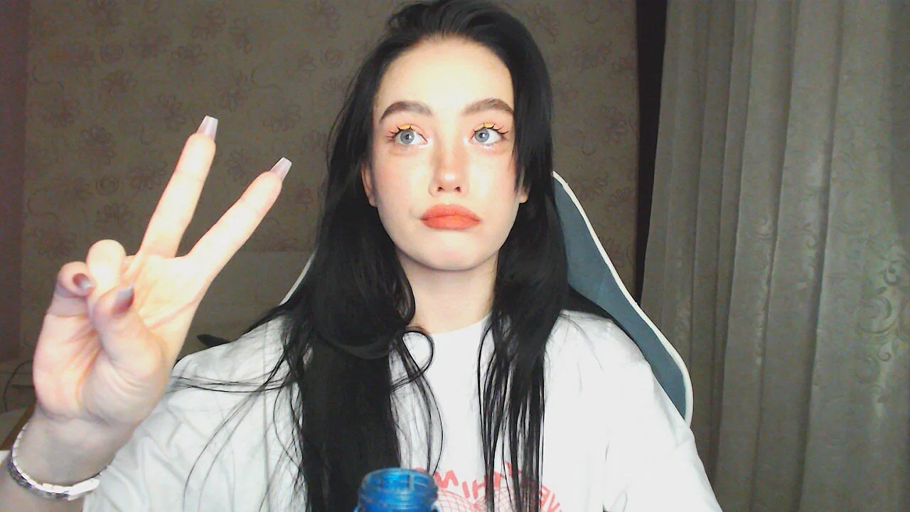 XXX Porn Photo of Nude cutefrendlyuser 11