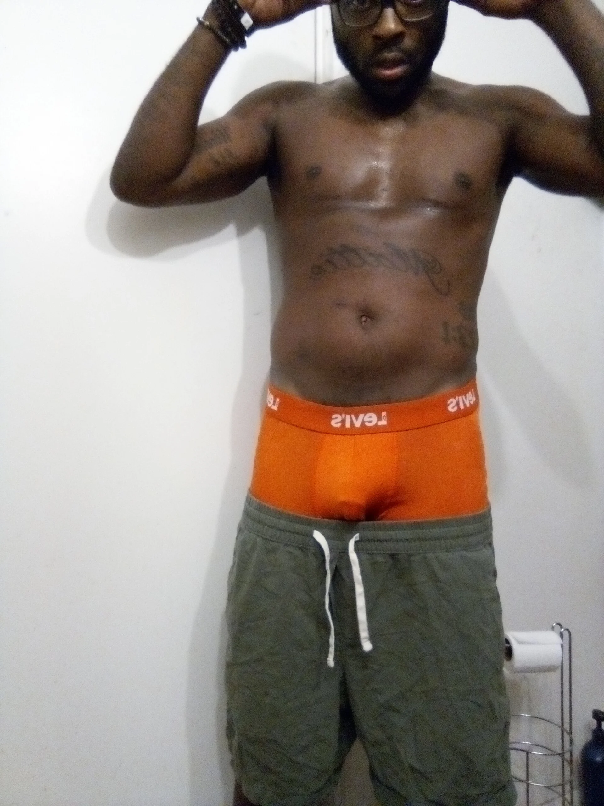 XXX Porn Photo of Nude rollinupgettinmydiccsucc 6