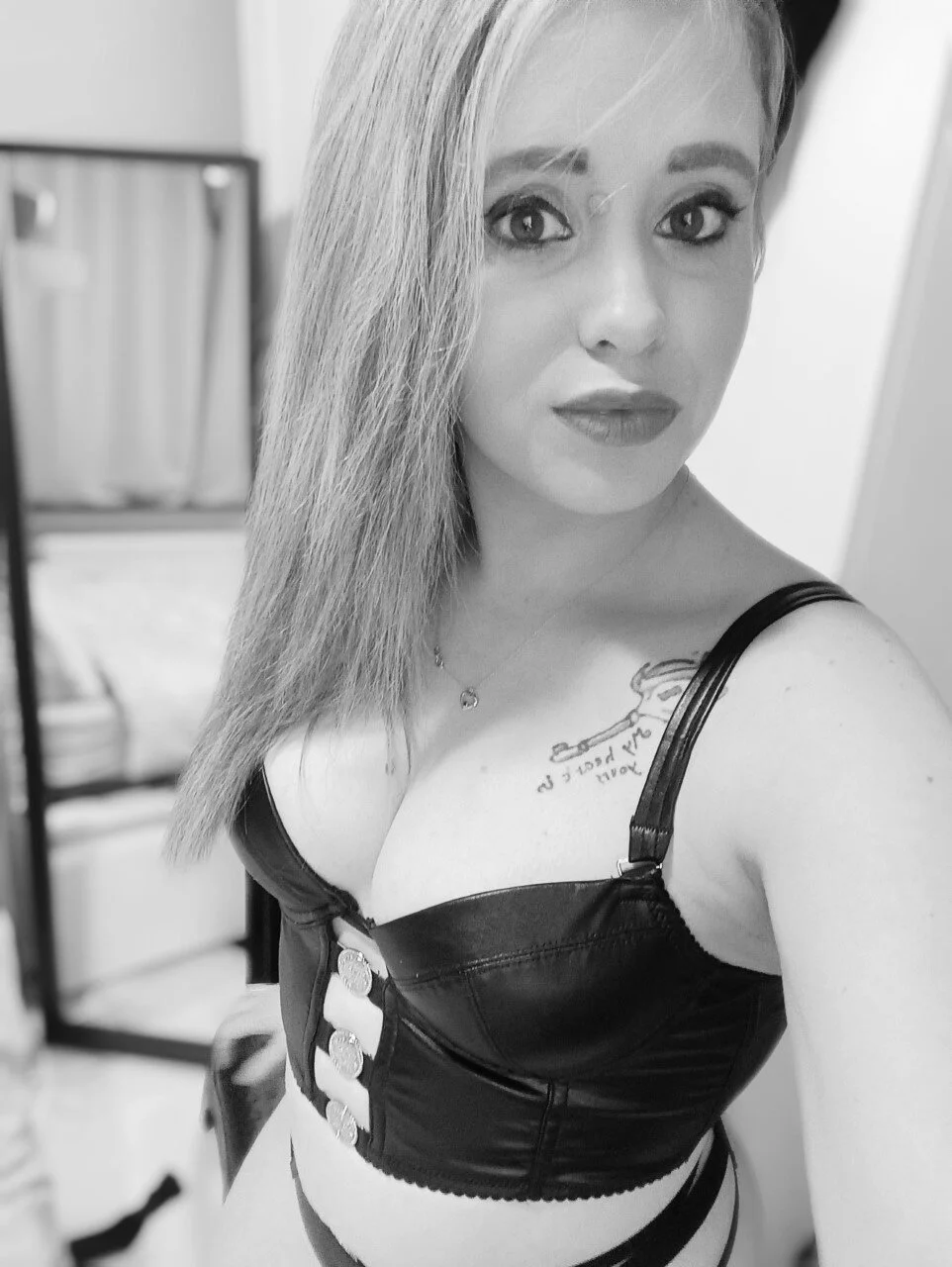 XXX Porn Photo of Nude VlaamseYaira 7