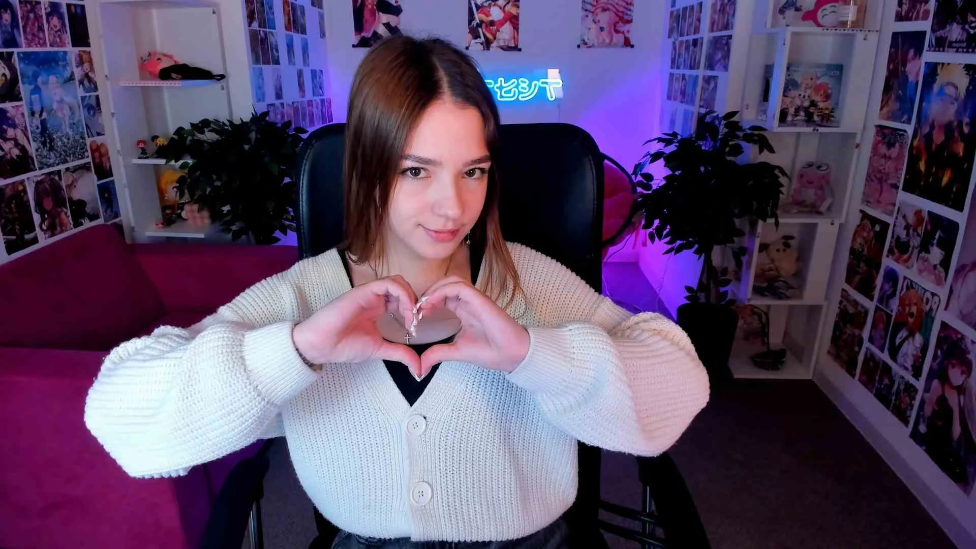 XXX Porn Photo of Nude PamBeesly 25
