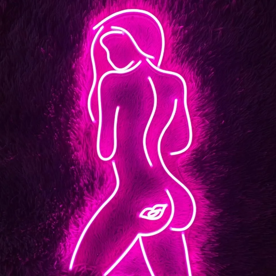 XXX Porn Photo of Nude LauraFinn 5