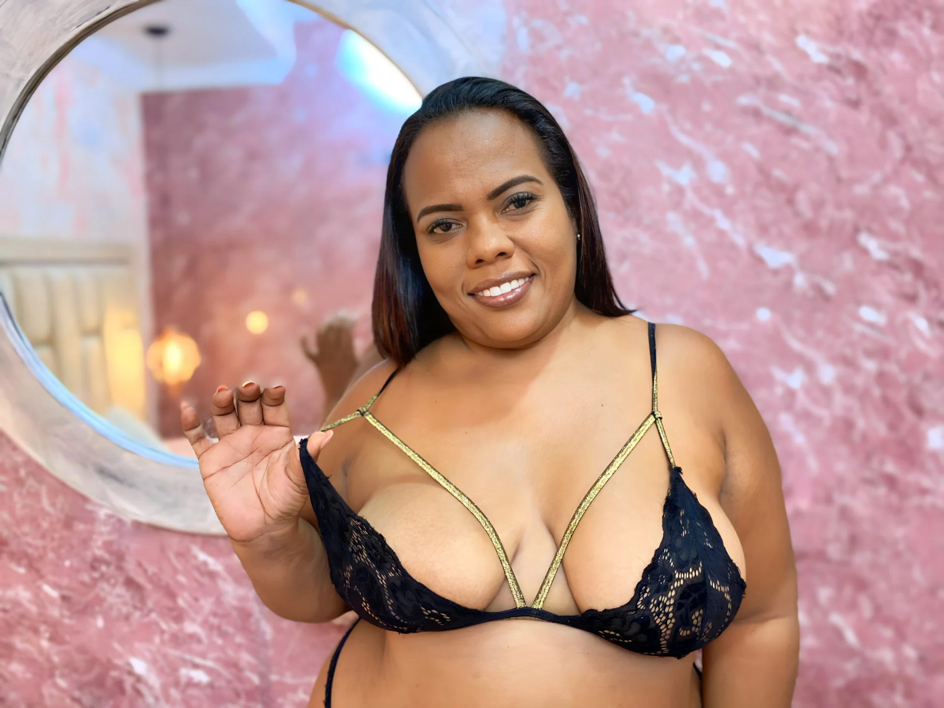 XXX Porn Photo of Nude WALESKABBW_ASS 5