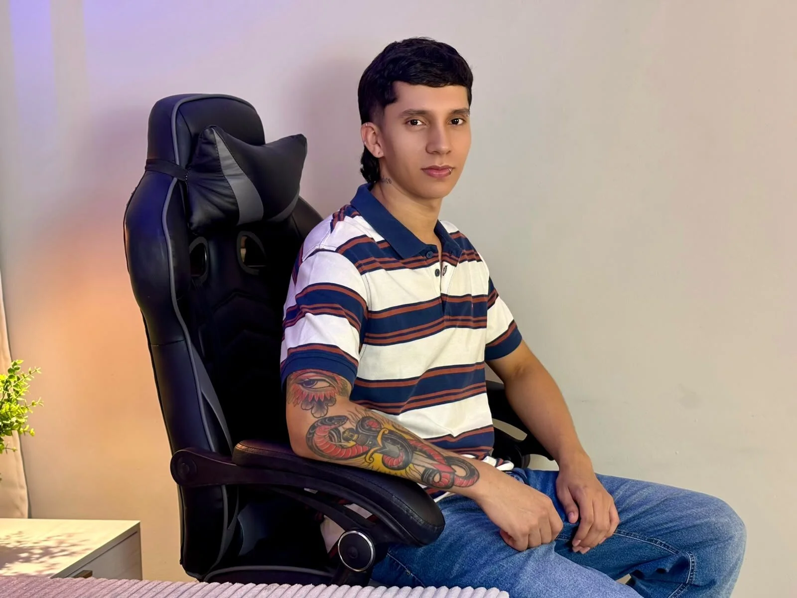 XXX Porn Photo of Nude JacoboSwam 13