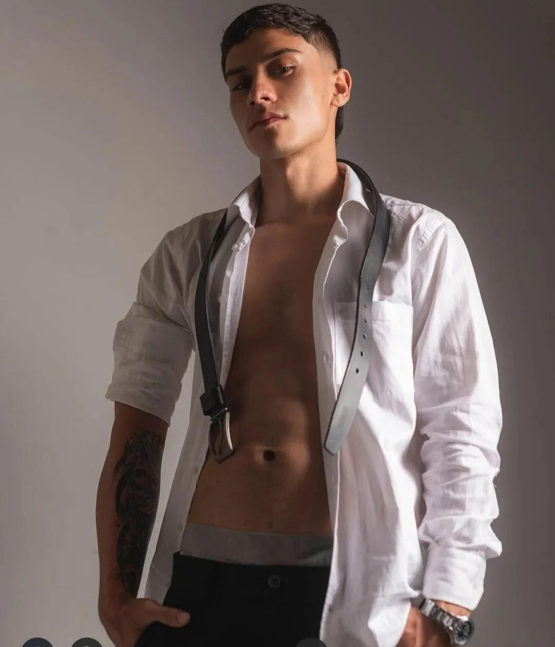 XXX Porn Photo of Nude Axel_DavisS 8