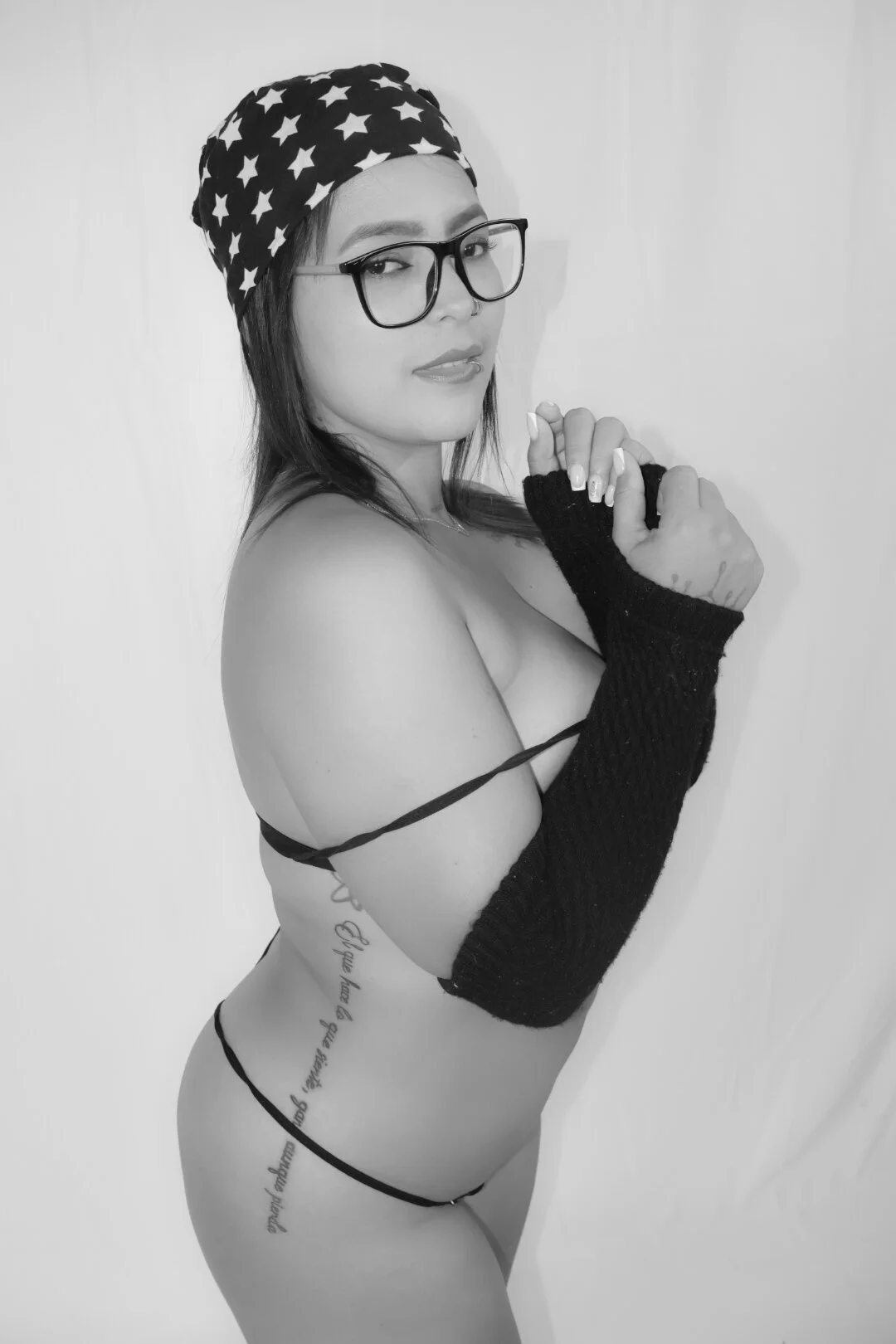 XXX Porn Photo of Nude graceymilf666 13