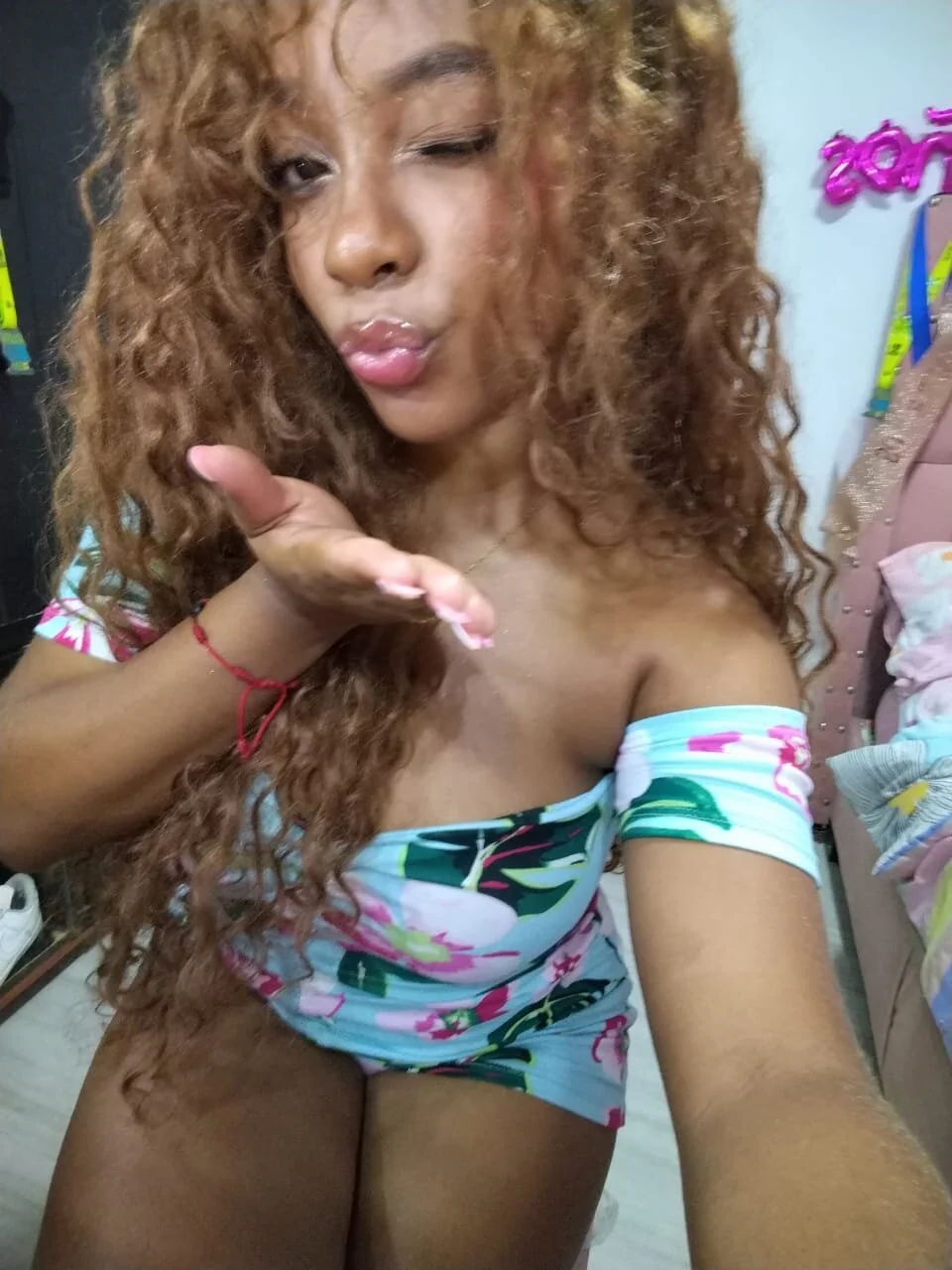 XXX Porn Photo of Nude aisha_laurent 2