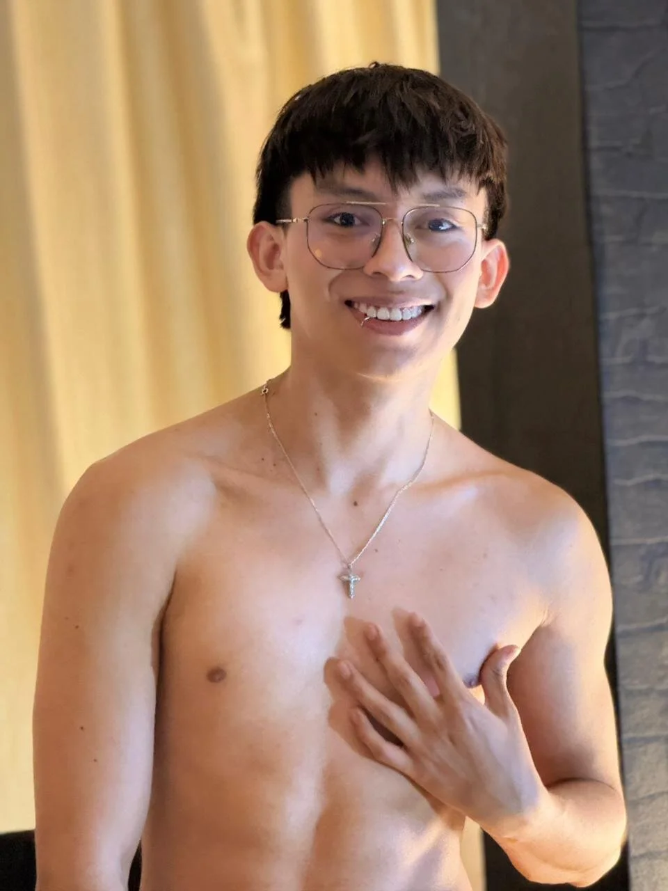 XXX Porn Photo of Nude liam_twiink 5