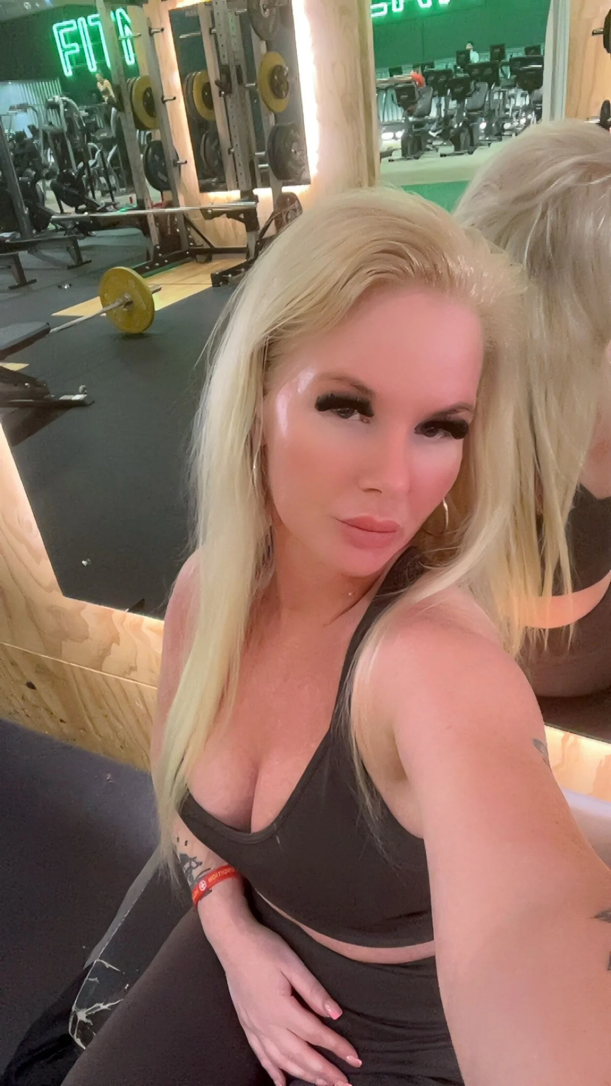 XXX Porn Photo of Nude GymQueen_Grace 24